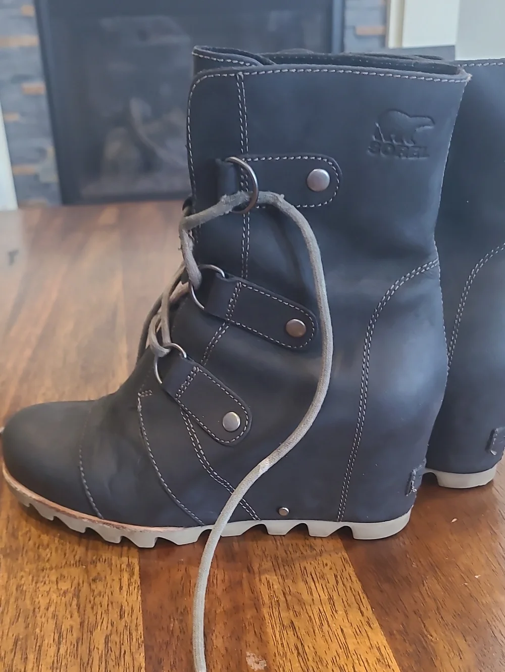 Sorel Joan of Arctic Wedge Mid Lace-Up Boots Womens Black Waterproof Size 7.5